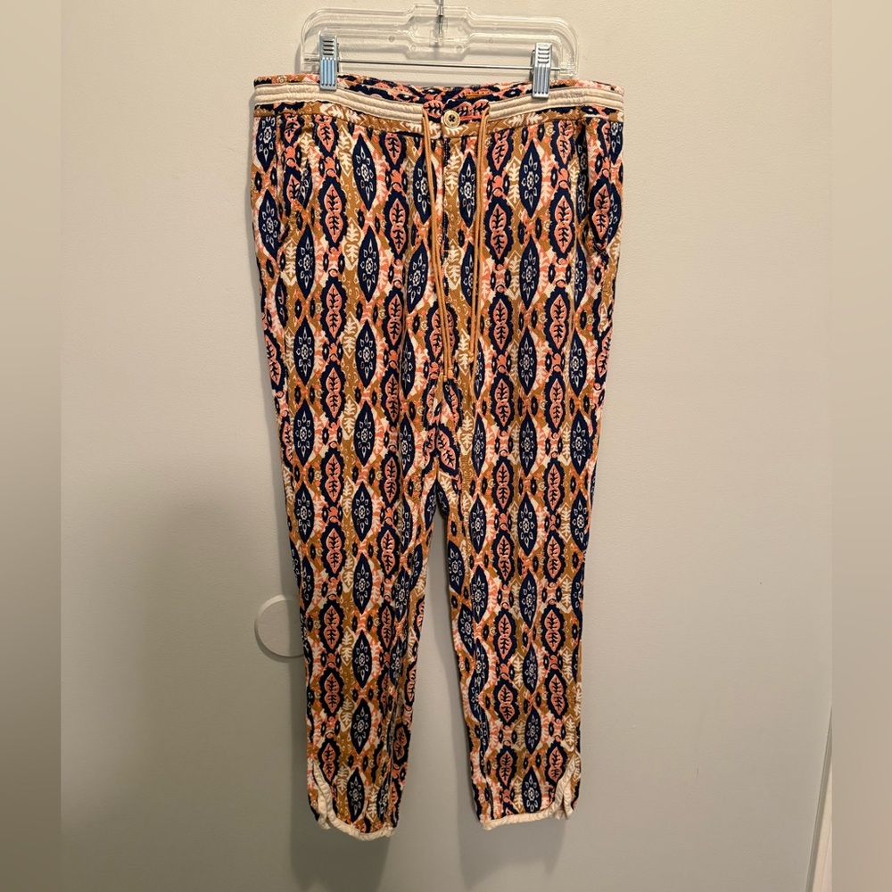 Anthropologie Pilcro and the Letterpress Paz Ikat Cropped Boho Festival Pants